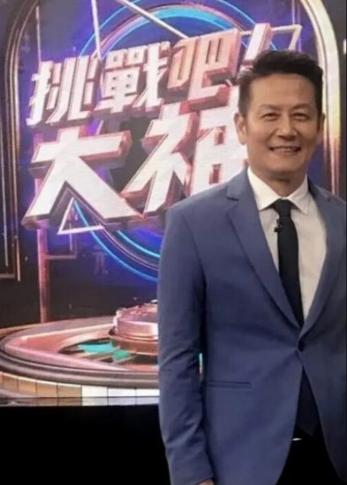 我继姐的闺蜜想在家庭度假时做爱 - 全站免费网